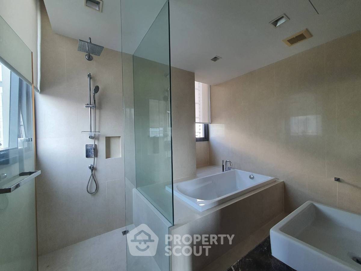 picture 3-BR 104 Sqm Condo At Hyde Sukhumvit 13, 200m To BTS Nana (ID 1527358) - 14/14
