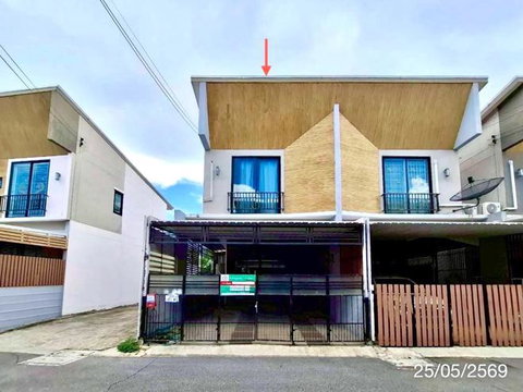 TOWN HOUSE 18.7 Sq.w. Phan Thong Chonburi for 2.2M