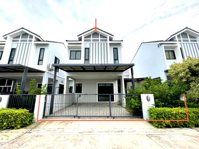 Townhouses for sale Chonburi : TOWN HOUSE 27.3 Sq.w. Si Racha Chonburi for 2.9M
