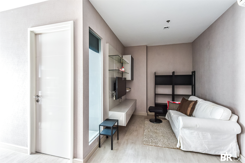 New Experience with a Condo in Prime Location The Signature by Urbano near BTS Saphan Khwai