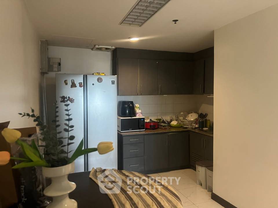 รูป คอนโด 3-ห้องนอน ที่ ณุศา สเตท ทาวเวอร์ คอนโดมิเนียม ใกล้ BTS สะพานตากสิน (ID 3036001) - รูปที่ 4/6