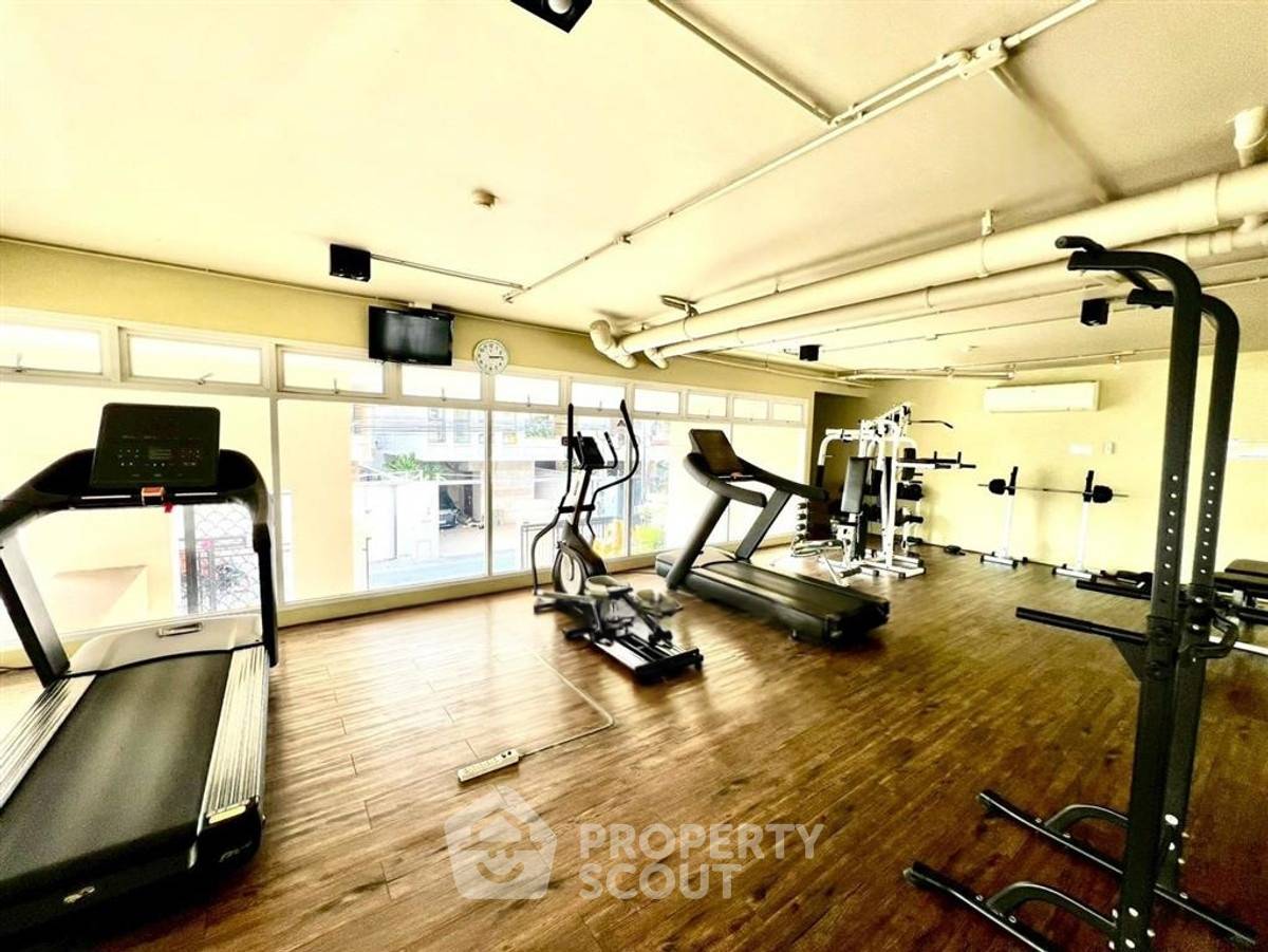 picture Pet-Friendly 2-BR 110 Sqm Baxtor Paholyothin14 Condo, Near BTS Saphan Khwai (ID 2610374) - 13/15