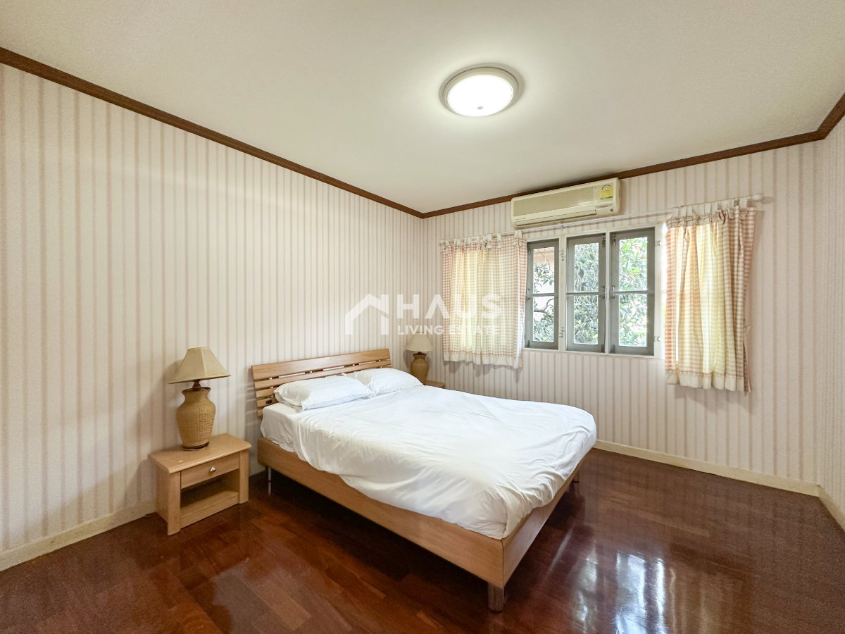 picture Pruekpirom Regent Pinklao / 4 Bedrooms #HBGY014 - 18/20