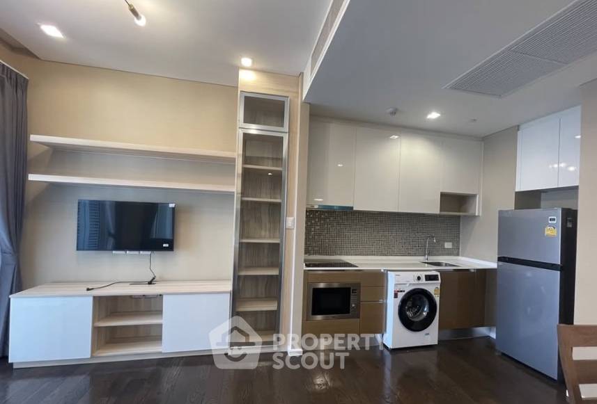 picture 2-BR Condo 55 Sqm At The Saint Residences, 100m To MRT Phahon Yothin (ID 3031727) - 1/5