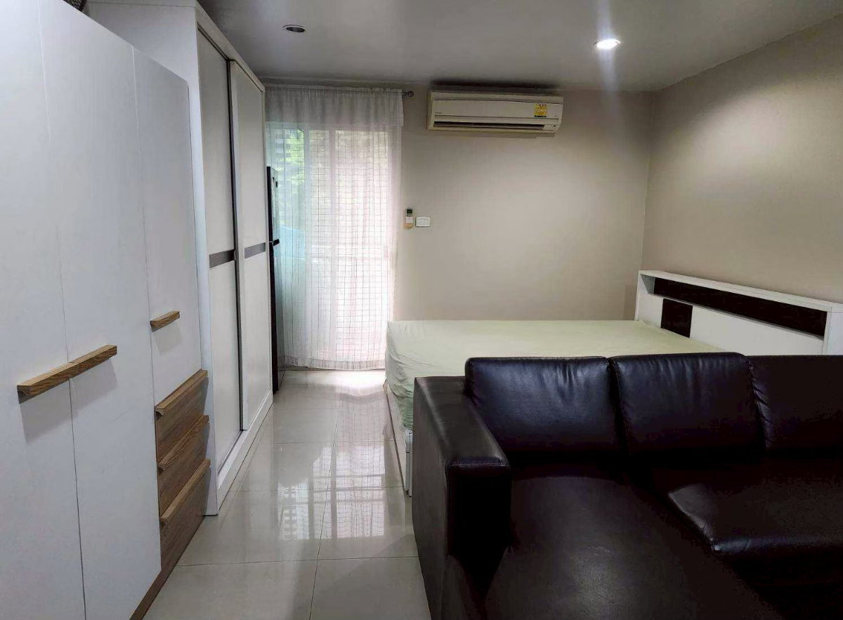 รูป ให้เช่า Regent Home 6/1 ประชาชื่น อาคาร A ชั้น 3 ห้องใหญ่ 31 ตร.ม. เฟอร์ครบ พร้อมอยู่ 6,000 บาท/เดือน - รูปที่ 4/9