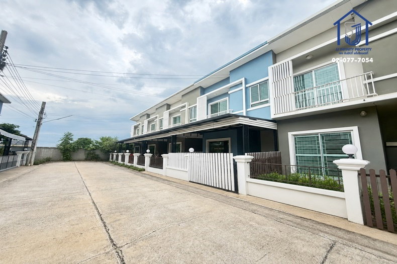 รูป ขายทาวน์โฮม 2 ชั้น หมู่บ้านนิรันดร์วิลล์ 12 ซอยวัดศรีวารีน้อย-ลาดกระบัง 54 ใกล้สนามบินสุวรรณภูมิ - รูปที่ 2/11