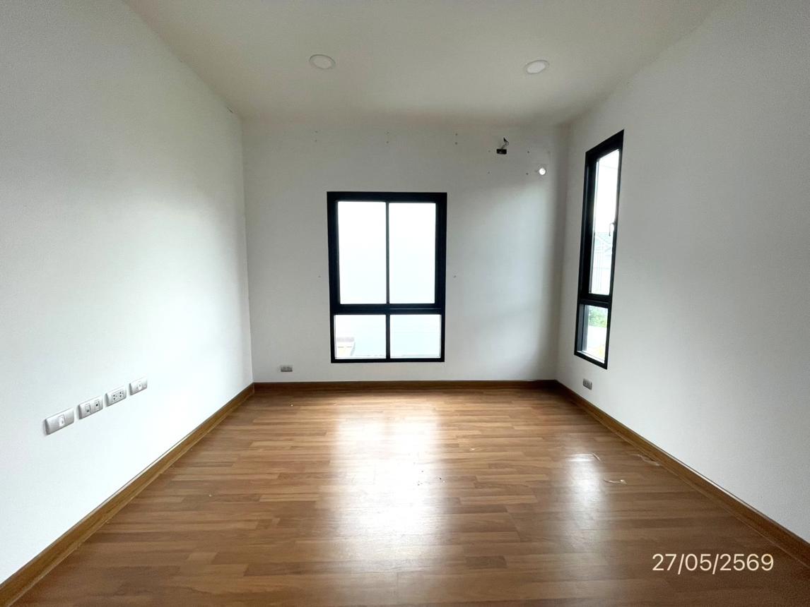 picture TOWN HOUSE 27.3 Sq.w. Si Racha Chonburi for 2.9M - 36/44