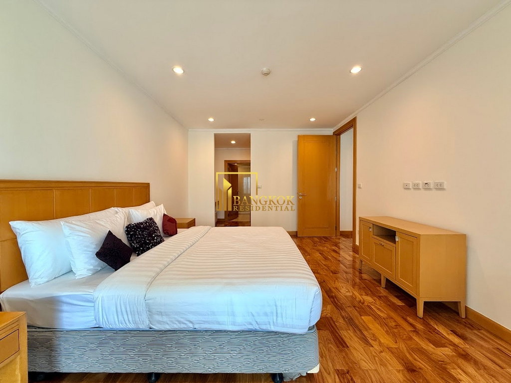 รูป Expansive 3 Bedroom Luxury Apartment in Phrom Phong Area - BR21113AP - รูปที่ 21/59