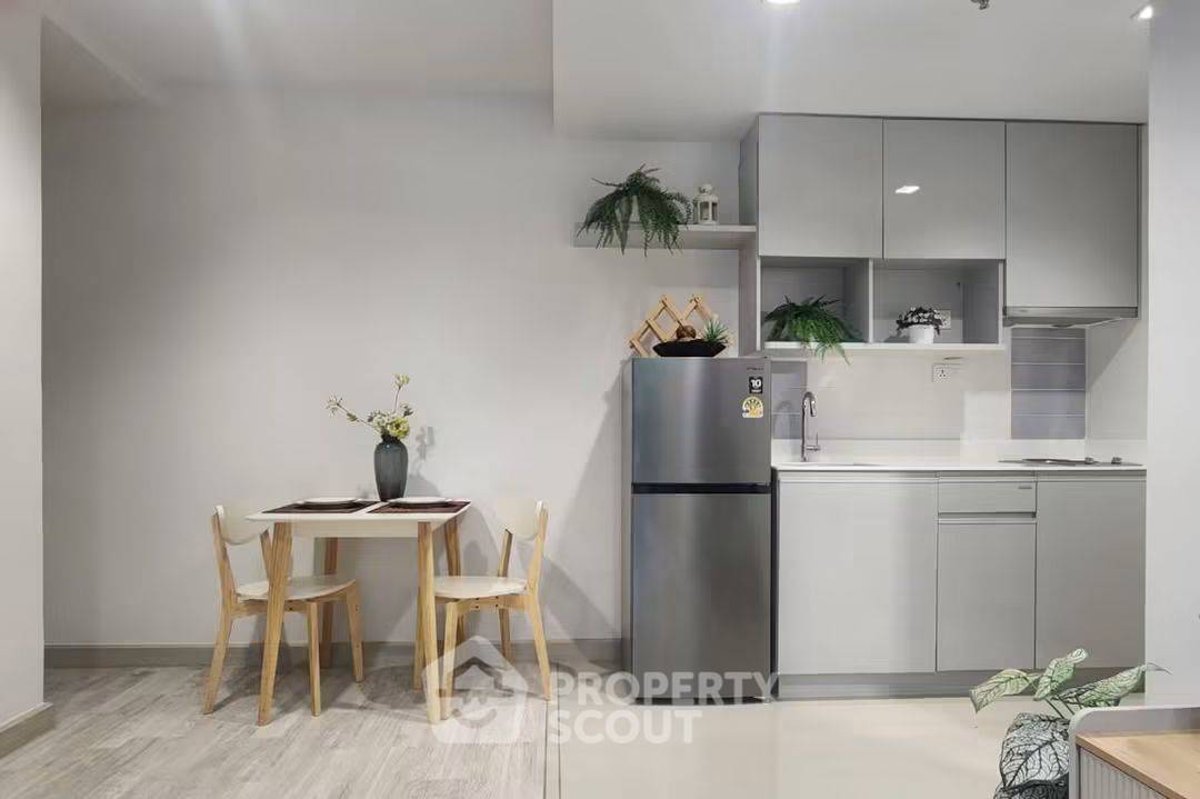 picture 2-BR Condo For Sale At Ideo Mobi Rama 9, 200m to MRT Phra Ram 9 (ID 3039571) - 4/9
