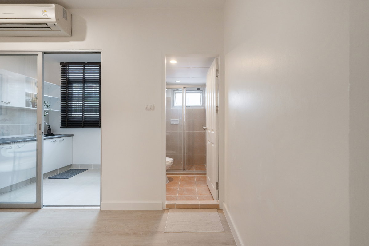 picture City Home Sukhumvit | 🚆 Conveniently located near BTS Udom Suk. - 24/47