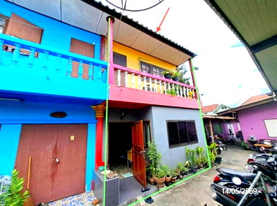 Townhouses for sale Chonburi : TOWN HOUSE 16.5 Sq.w. Si Racha Chonburi for 1.5M