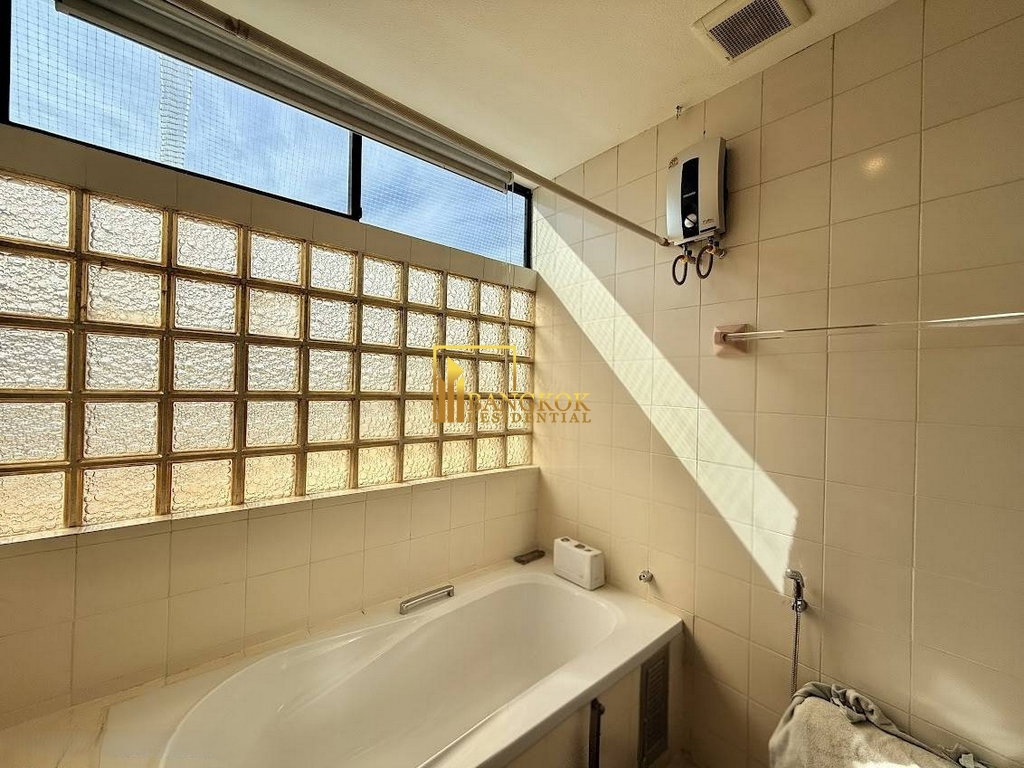 picture Classic Style 3 Bedroom Apartment For Rent in Asoke Area - BR0800AP - 22/39