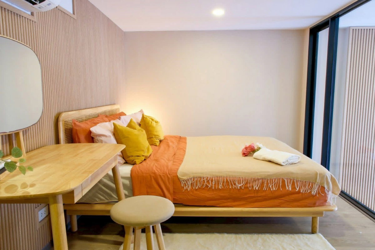รูป (TT344) เช่าคอนโด SOHO Bangkok Ratchada (โซโห แบงค็อก รัชดา) ชั้น 18 ขนาด 48 ตร.ม  Duo space 2 ชั้น 2 ห้องนอน เฟอร์นิเจอร์ครบ - รูปที่ 13/30