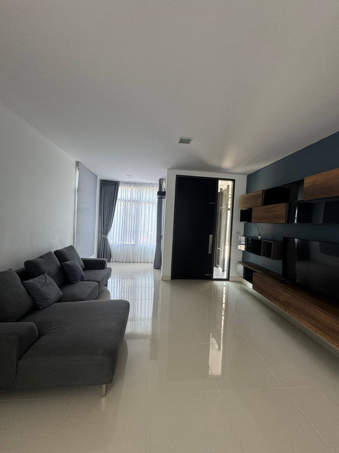 picture For Rent: Mantana Srinakarin-Bangna - 3/9
