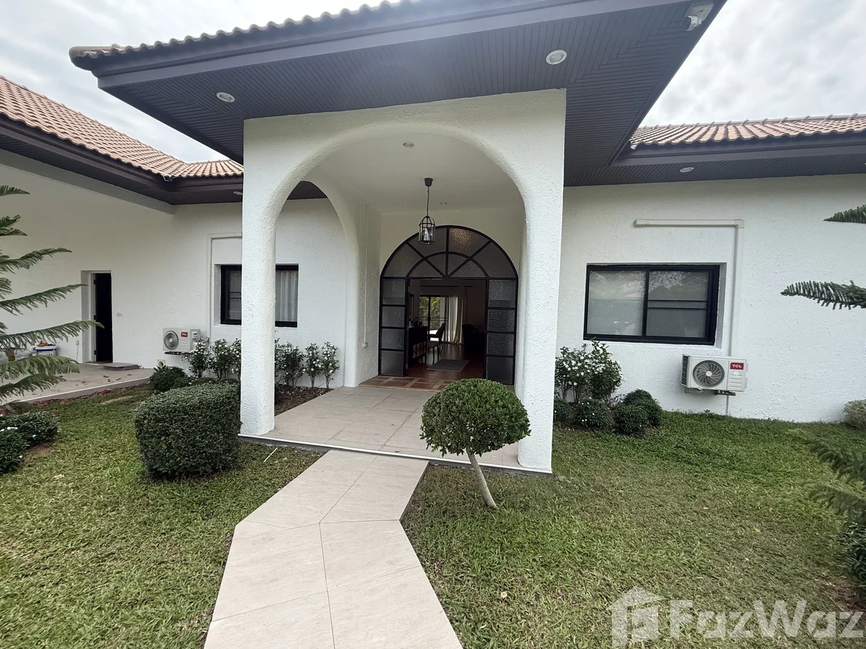 picture Newly refreshed 4-beds Pool Villa for Sale - Laurel Park 6497118 - 6/24