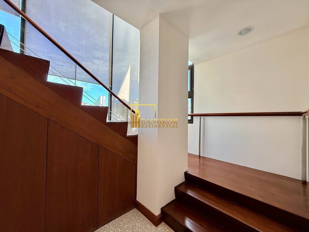 รูป Remarkable 4 Bedroom Duplex Penthouse in Phrom Phong Area - BR21452AP - รูปที่ 28/56
