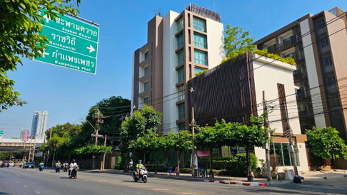 ให้เช่าพื้นที่อาคารริมถนนประดิพัทธ์