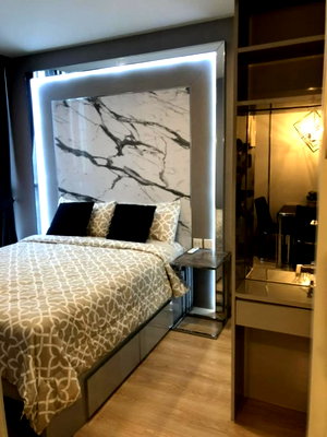 คอนโดให้เช่า : เช่าคอนโด Noble Revolve Ratchada 2/โนเบิล รีวอลฟ์ รัชดา 2 (B6906056)  ID Line : @condo88