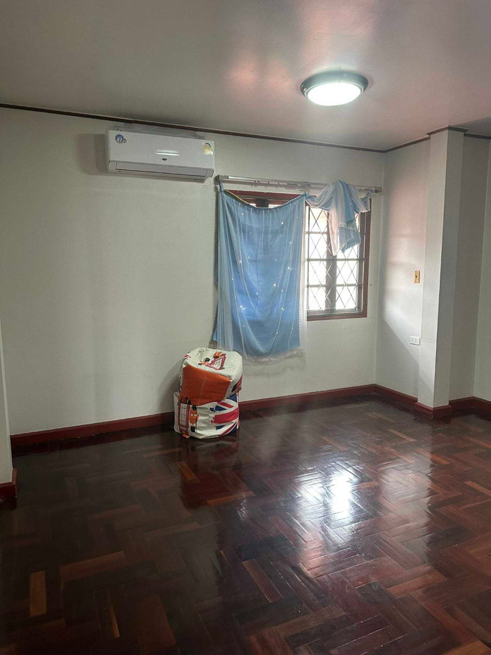 รูป บ้านให้เช่าทำเลดี ตลิ่งชัน ฉิมพลี 28 ใกล้สถานีรถไฟฟ้าสายสีแดงสถานีตลิ่งชัน ใกล้สายใต้ใหม่ - รูปที่ 15/17