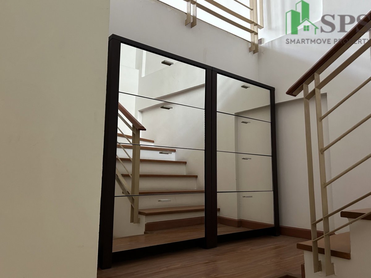 รูป เช่า โฮมออฟฟิศ 3 ชั้น รีโนเวทใหม่ ใกล้ BTS ศรีลาซาล (SPSSR270) - รูปที่ 2/13