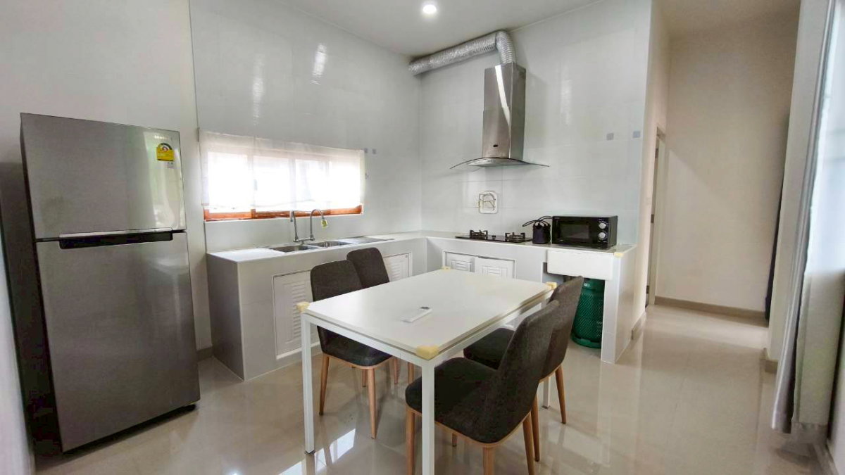 picture Single storey house for rent. with 3 bedrooms, 3 bathrooms. - 4/17