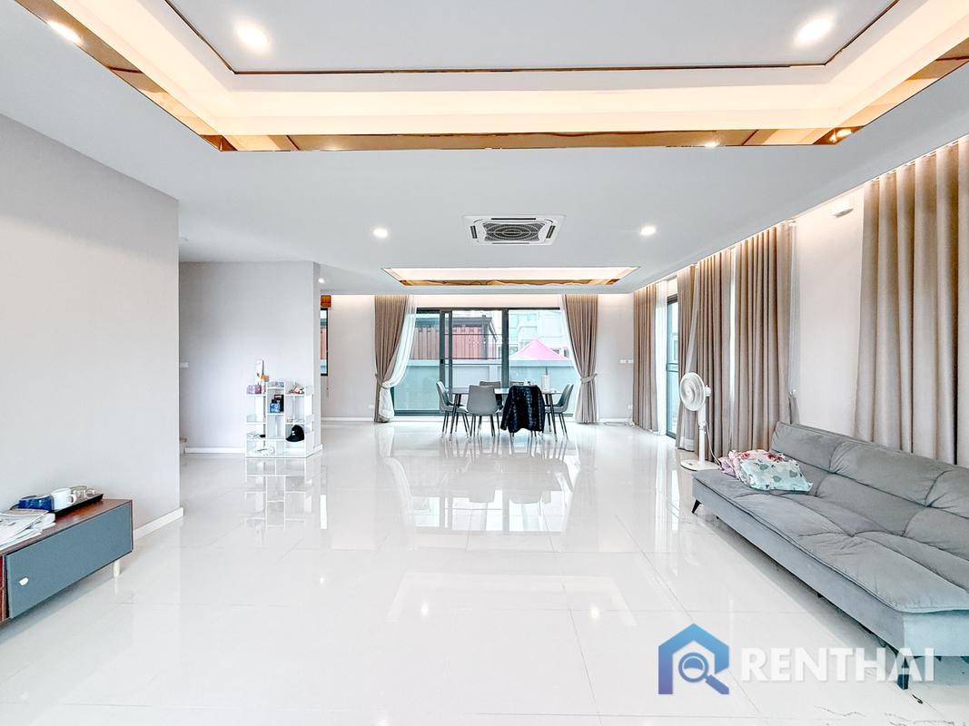 picture Ready to move in at The Palm Parco - 5/25