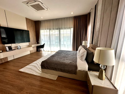 บ้านเดี่ยว พัทยา : For Sale | The Lavish – LV8 Aurora with Private Swimming Pool** Code: S03-2713