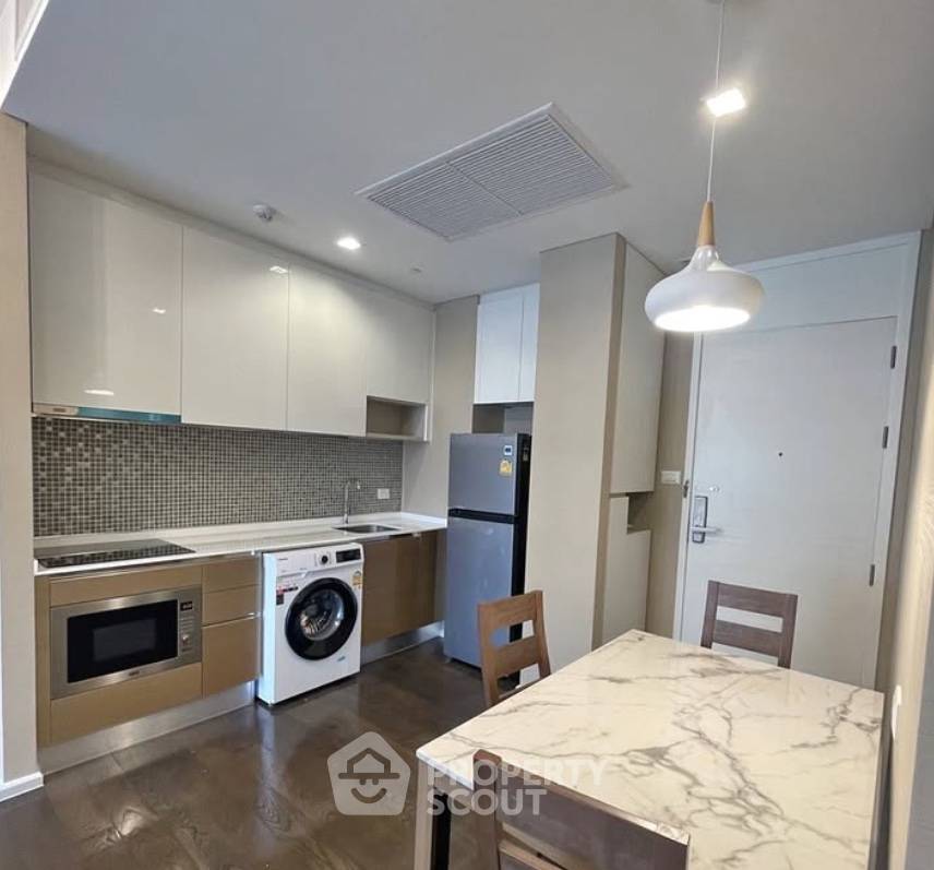 picture 2-BR Condo 55 Sqm At The Saint Residences, 100m To MRT Phahon Yothin (ID 3031727) - 5/5