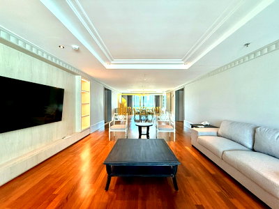 Condos for rent : Beautifully Renovated 3 Bedroom Apartment Near NIST School - BR21275AP
