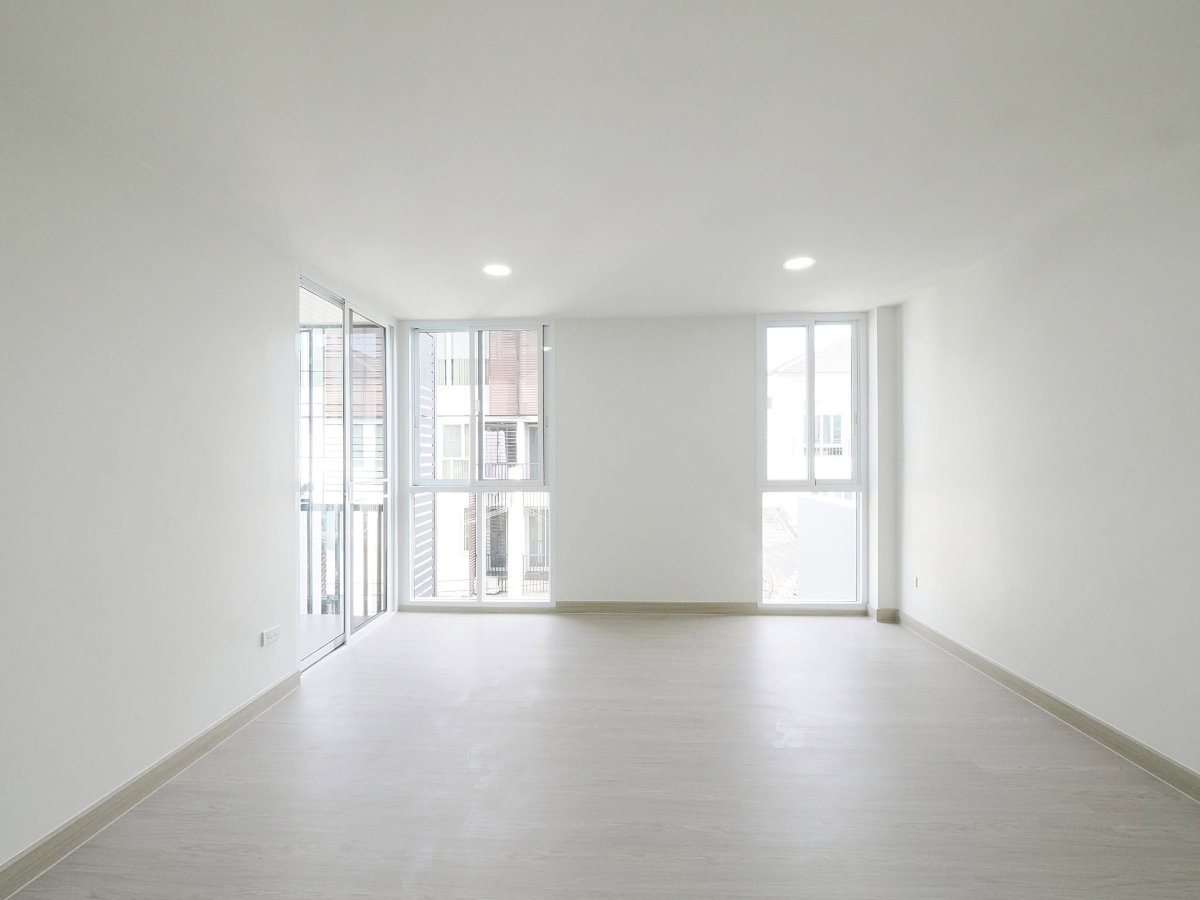 รูป ขายราคาพิเศษ ทาวน์โฮม 3.5 ชั้น ม.ดิแอททิค ขนาด 23.1 ตร.ว. 5 ห้องนอน 3 ห้องน้ำ บ้านสไตล์โมเดิล ทำเลหลังริม ต้นโครงการ รีโนเวทใหม่ทั้งหลัง [แจ้งวัฒนะ] - รูปที่ 48/64