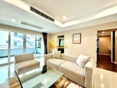 คอนโดให้เช่า : Tonson Court | Modernized 2 Bedroom Condo in Prime Area - BR61788CD
