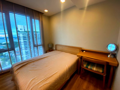ขายคอนโด : For Sale Condo The Palm Wongamat Beach Front hight floor nice decorate (S03-0893(S))