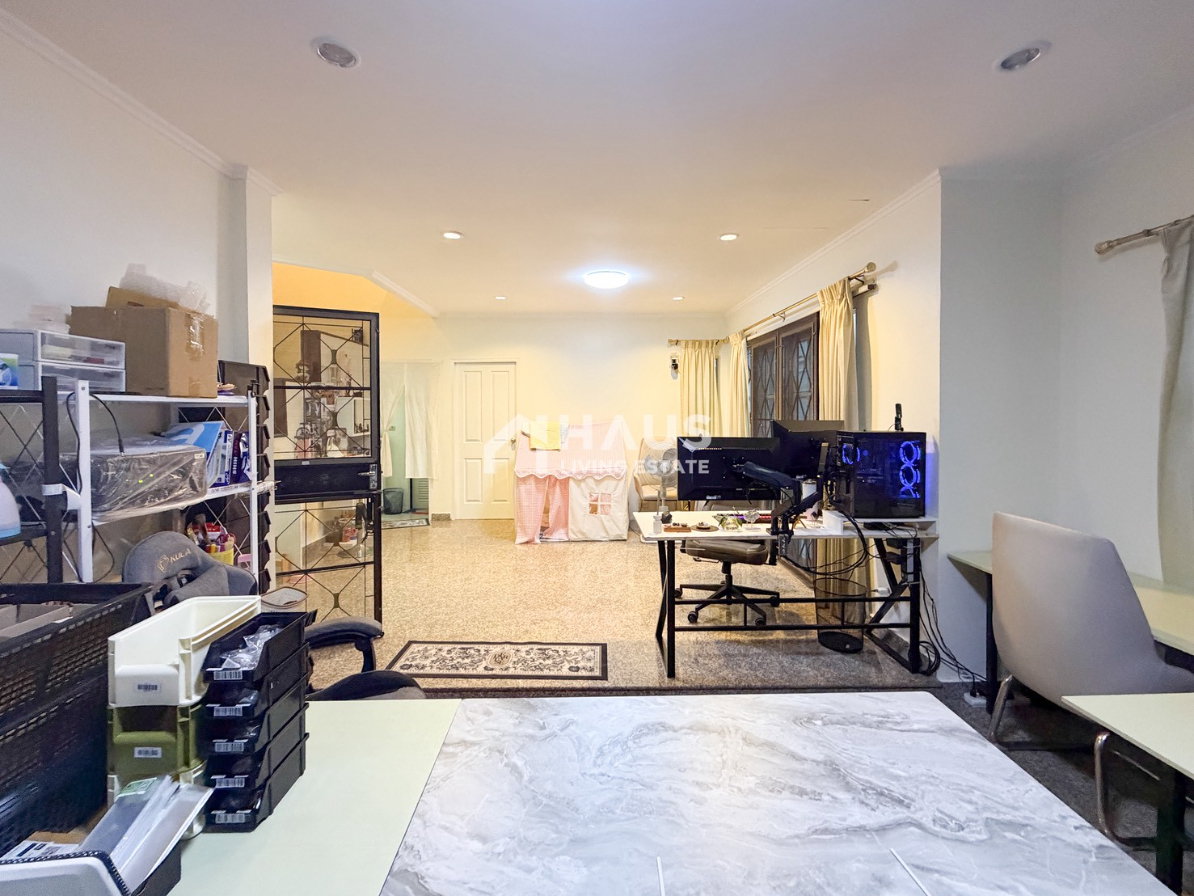 picture Chaiyaphruek Thawi Watthana / 4 Bedrooms #HPHU095 - 4/24