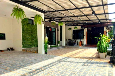 Houses for sale Central Plaza Westgate : Luxury Multi-Gen House for Sale, Ratchaphruek-Rattanathibet | 125 Sq.w., 500m to MRT