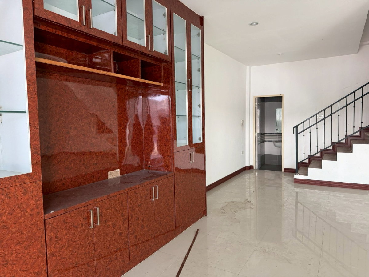 รูป ขายทาวน์เฮ้าส์ 2ชั้น 42.9 ตรว ในโครงการหมู่บ้านอุ่นไอรัก ถนนเลี่ยงเมือง (ทล 361) อำเภอเมือง ชลบุรี - รูปที่ 8/10