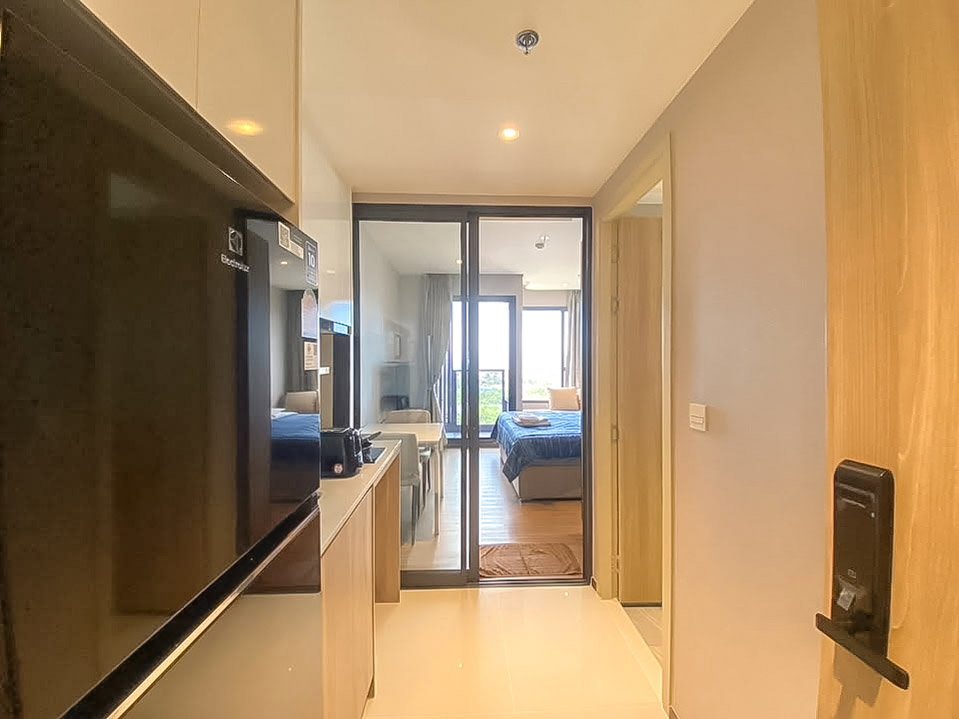 picture ONCE Pattaya Condominium for Rent Sea View Studio Unit - 1/11