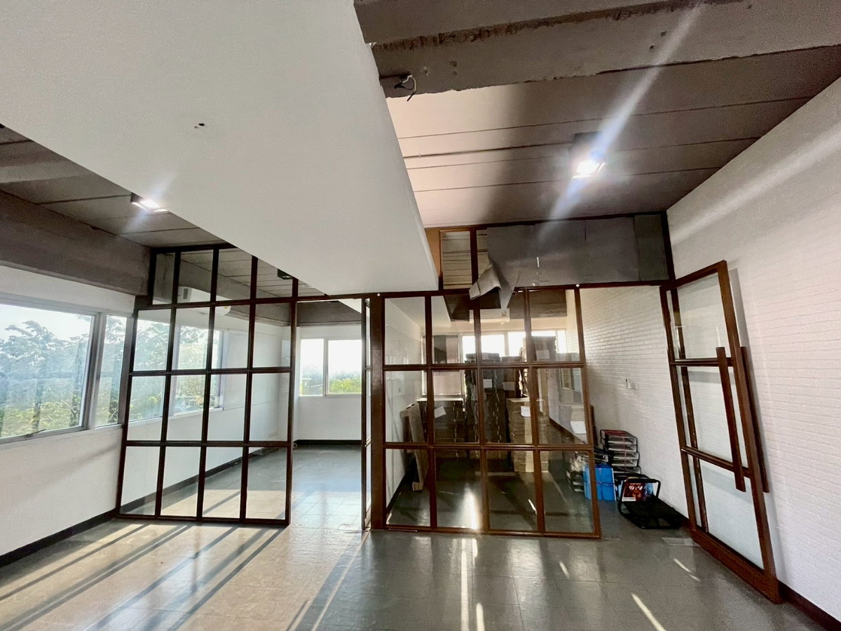 รูป ให้เช่าอาคารพาณิชย์ 3 ชั้น ( ชั้น 3 ) ขนาด 60 ตร.ว. พื้นที่ใช้สอย 240 ตร.ม. ทำออฟฟิศสำนักงานได้ ย่านลาดพร้าว MRT สายสีเหลือง สถานีลาดพร้าว 71 - รูปที่ 8/14