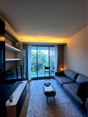 Condos for rent : RS6669 For Rent: Via 31 Sukhumvit 31, a quiet low-rise condo near BTS Phrom Phong.