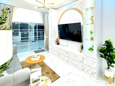 ทาวน์โฮม คิงเพาเวอร์ พัทยา คอมเพล็กซ์  : Renovated Townhouse for Sale Khao Talo East Pattaya