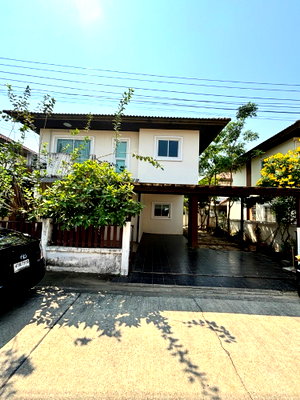 เช่าบ้านเดี่ยว ถนนปัญญาอินทรา : 🏡 #ให้เช่าบ้านเดี่ยว2ชั้น 3 ห้องนอน​  ห้องแต่งตัวBuilt in   ห้องครัว build in แอร์ 3 ตัว​ ราคา​20,000/เดือน ขาย4.5ล้าน 