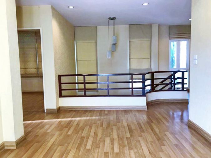 4-bed house for rent, 380 sqm, 95 sq wah, Khan Na Yao