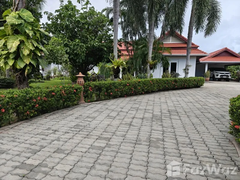 picture 4 Bedroom Villa for sale in Pong, Chon Buri  154585 - 8/15