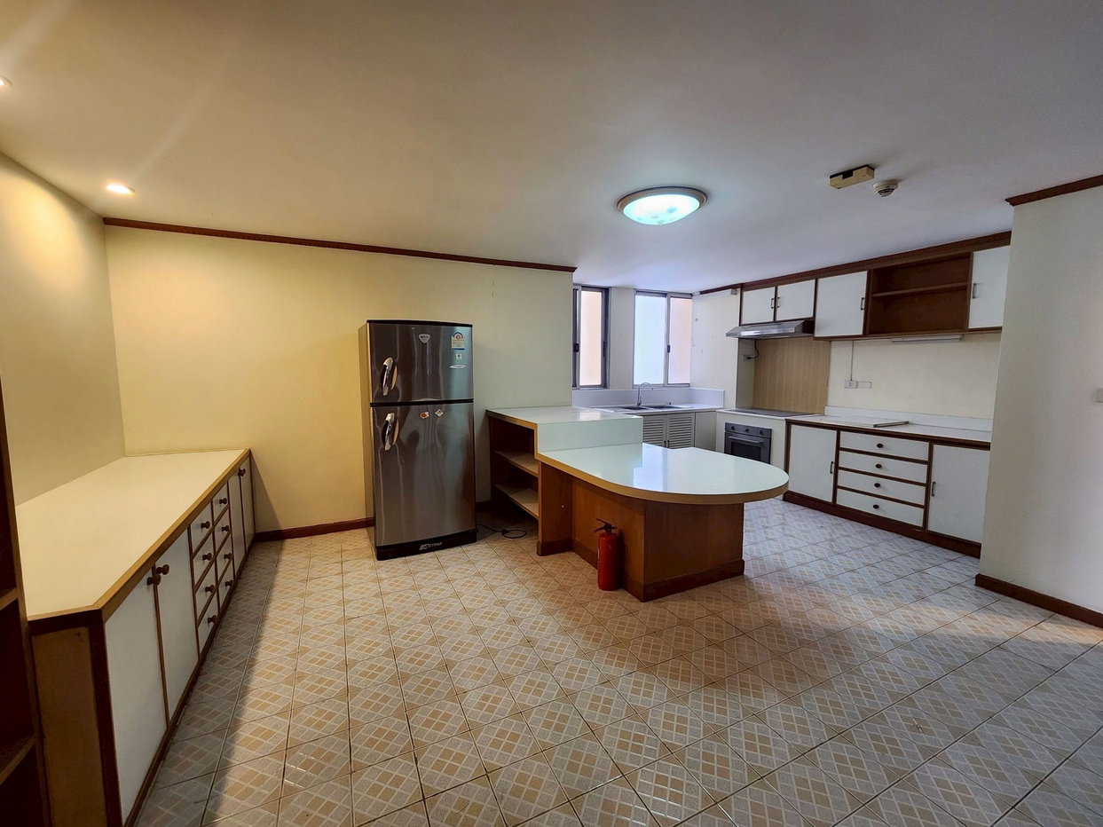 picture Tai Ping Towers 4 bedrooms, for rent - 5/15