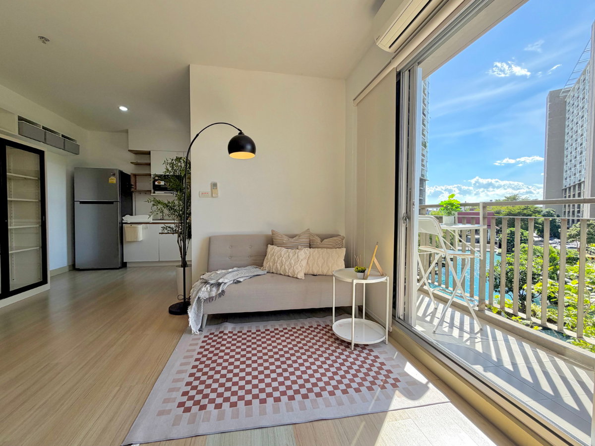 picture Code: 26KJ3363  for rent The Parkland Srinakarin Lakeside 🔥🔥 Line ID: @kjcondo (with @)🔥🔥 - 3/12
