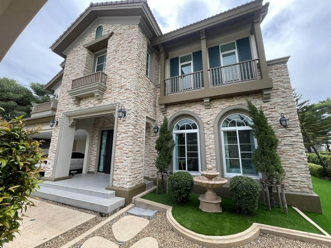 4-bed house for rent, 340 sqm, 115 sq wah, Nantawan Ramintra - Paholyothin 50