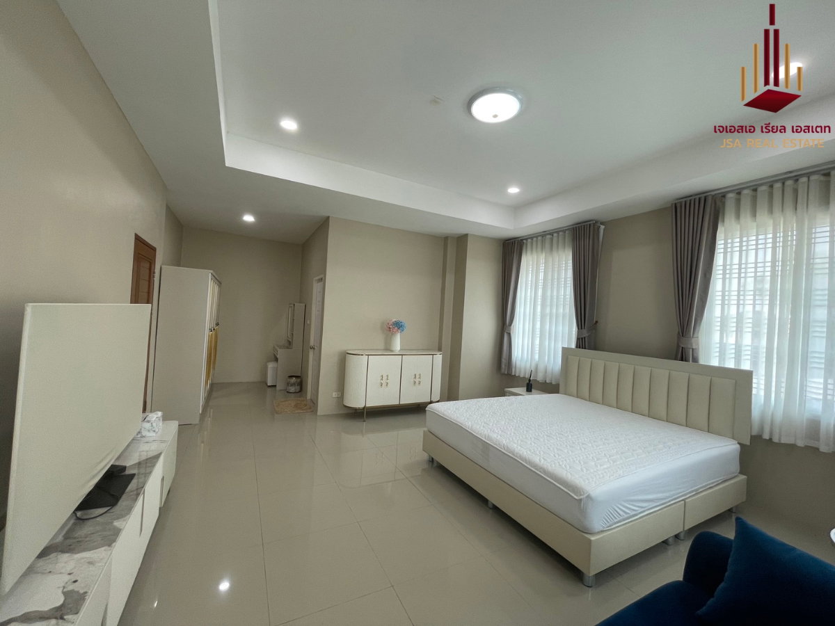picture ✨ For Rent: Baan Suan Naramit Watcharapon - Permsin ✨    💰 Only 180,000 THB/month - 7/13
