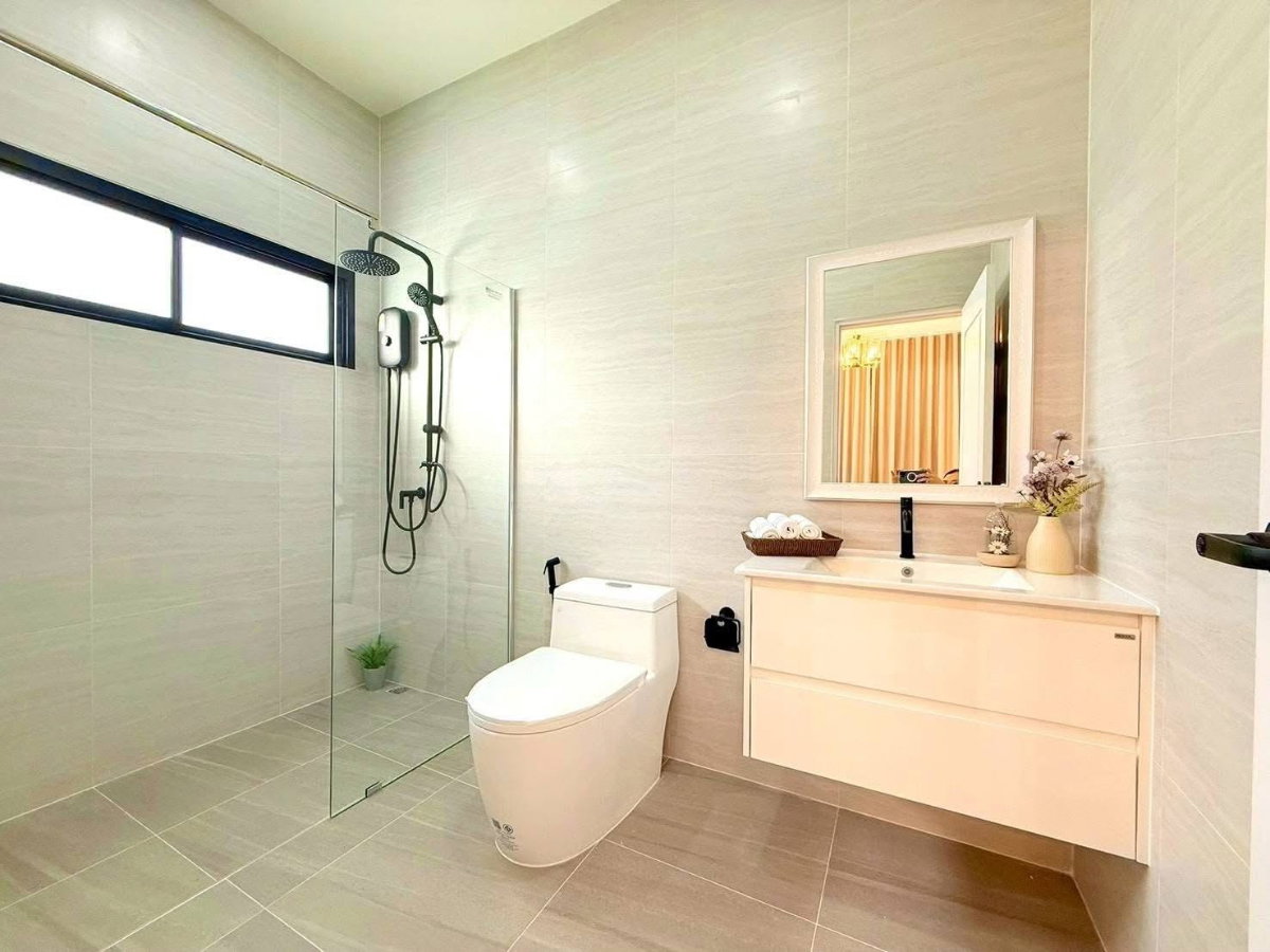 รูป ขายบ้านพูลวิลล่าหลังใหญ่ ม.พัทยาทรอปิคอล2 บางละมุง - รูปที่ 8/12