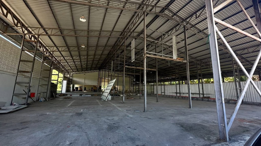 picture Selling below appraised value! Land with a large warehouse, over 6 rai, in Prachuap Khiri Khan, for only 12.9 million baht. - 4/12