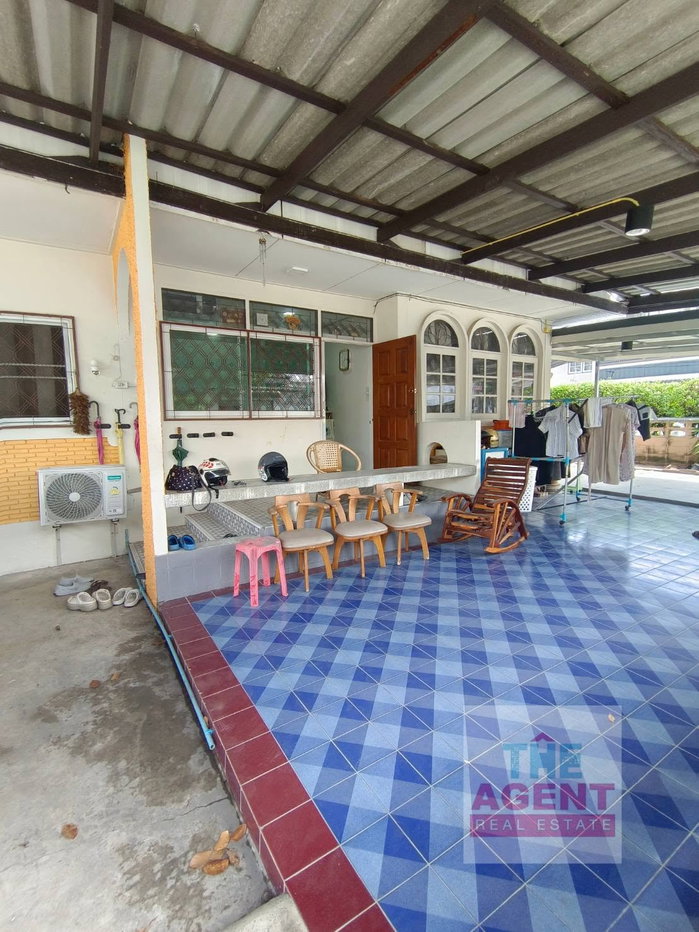 รูป ขายด่วน บ้านเดี่ยวหลังมุม ทำเลทอง แสงเพชร ซอยลาดปลาเค้า 52 เนื้อที่ 72 ตรว 4นอน 2น้ำ ​ใกล้ BTSเสนานิคม - รูปที่ 2/8