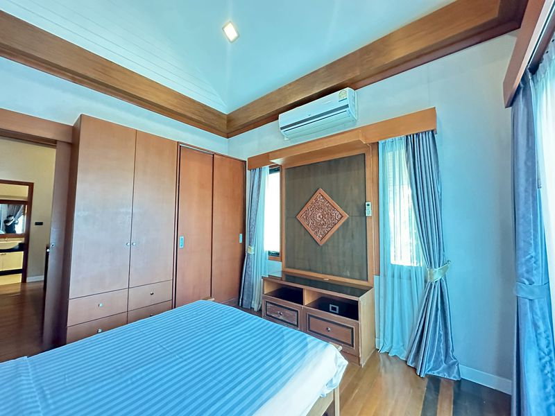 รูป บ้านเดี่ยวพร้อมสระว่ายน้ำส่วนตัว ใกล้เทอมินอบ21 ราคาเช่า 75,000 บาท/เดือน - รูปที่ 12/19